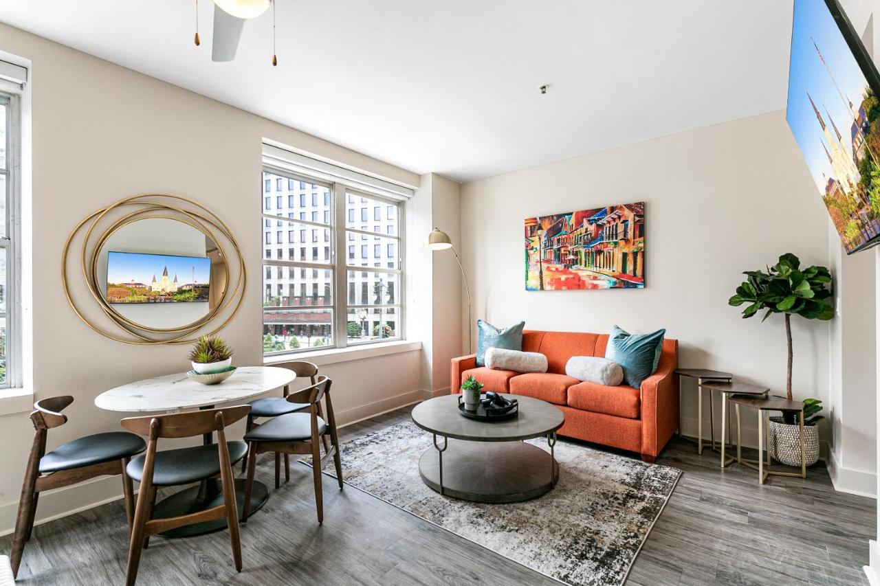 Elegant Near French Quarter Apartment