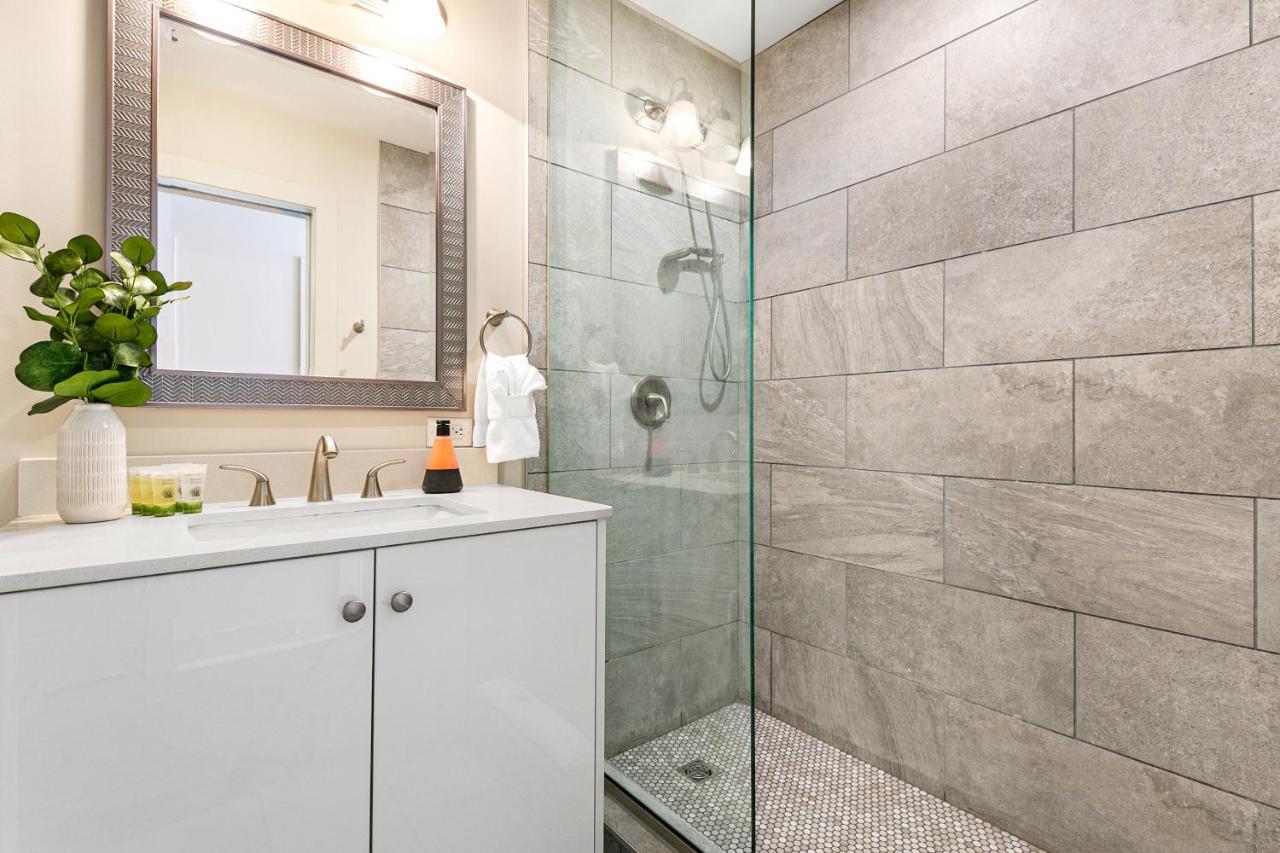 Elegant Near French Quarter Apartment